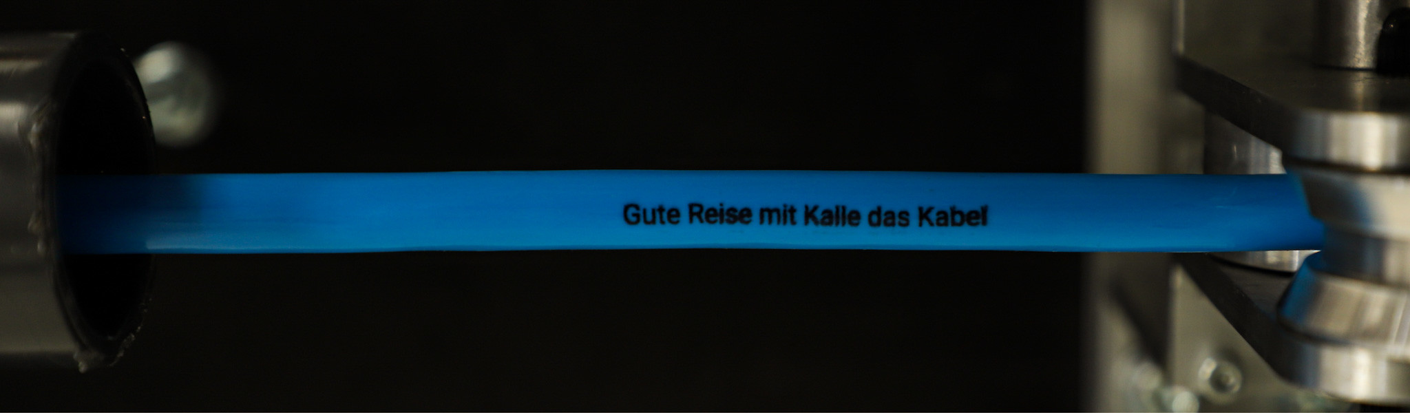 Kalle das Kabel - Kabeldruck Beispiel Blau
